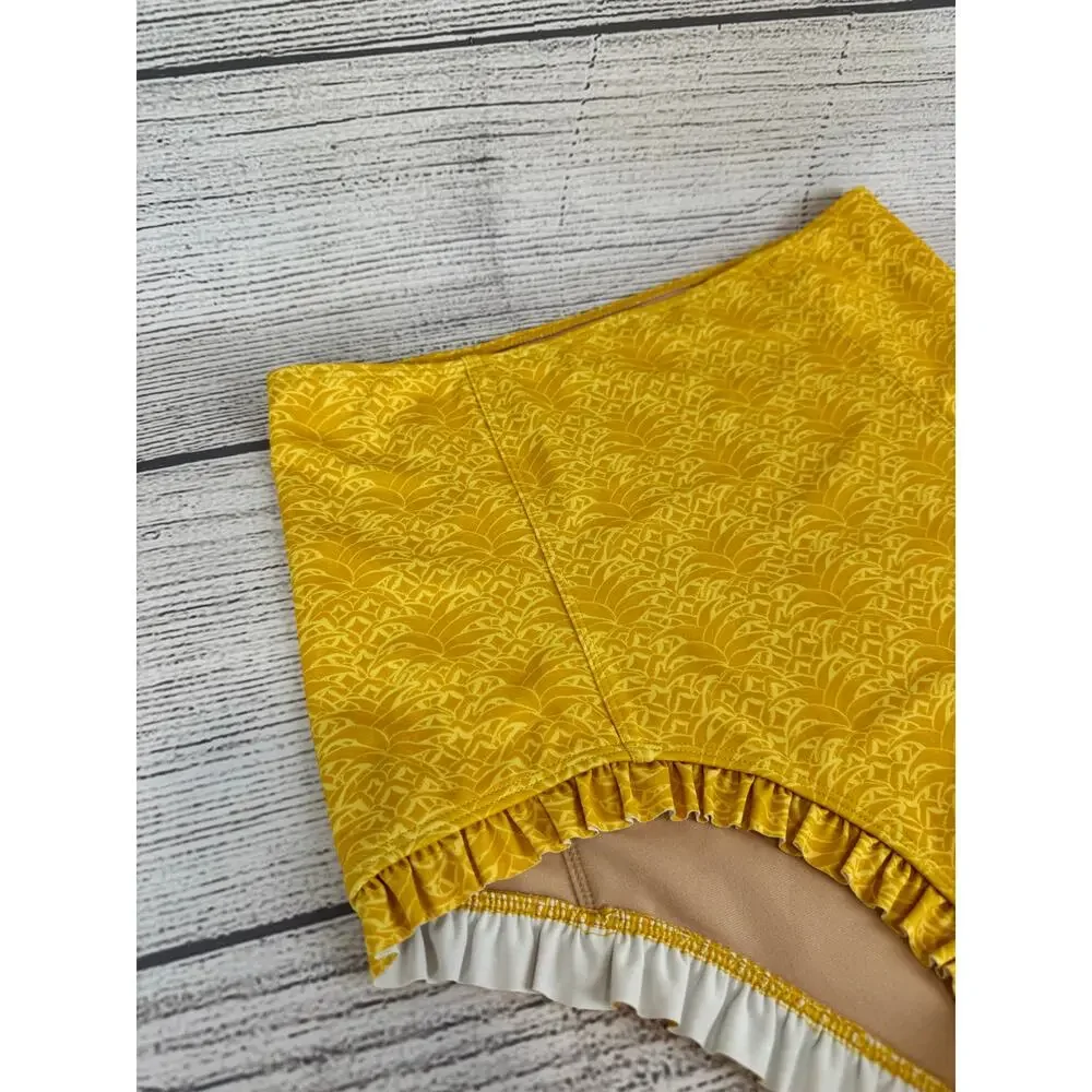 Kortni Jeane Women's Yellow Tropical Ruffle Hem Swim Bottoms Size Small